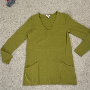 Tyler Boe Olive green cashmere V-Neck Sweater
